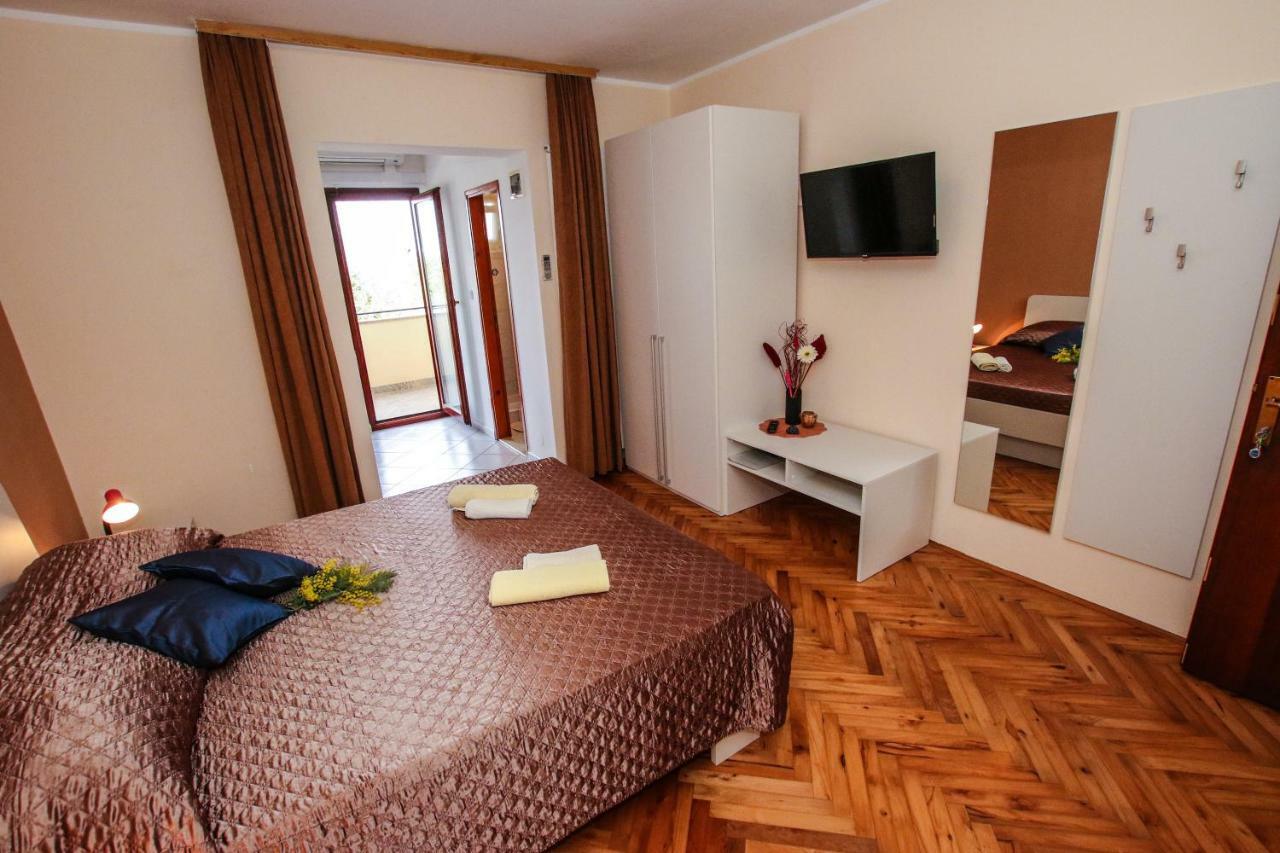 Apartments Ritosa Poreč Exteriör bild